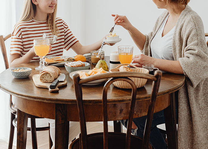 “At Night She Will Tell Me, Crying, That She Wished I Died Instead Of Mommy”: 30 Parents Tell Of The Things Their Kids Do That Absolutely Break Their Hearts