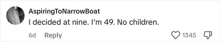 Male Coworker Annoys This Childfree Woman, She Starts An Important Discussion Male Coworker Annoys This Childfree Woman, She Starts An Important Discussion