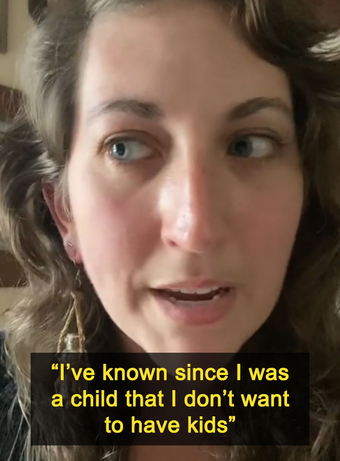 Male Coworker Annoys This Childfree Woman, She Starts An Important Discussion Male Coworker Annoys This Childfree Woman, She Starts An Important Discussion