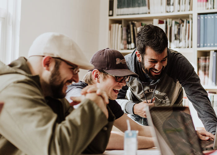 Men Point Out Male Behaviors That They Hate And Here Are 35 Of The Best Spot-On Answers