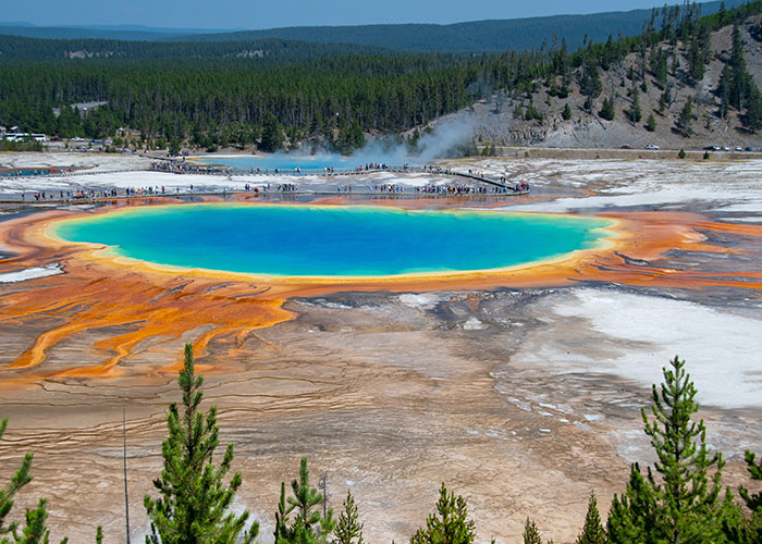 “Danger Can Sneak Up On You”: 30 Americans Share Places To Avoid At All Costs