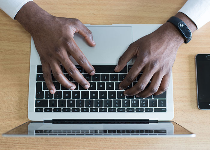 30 Unspoken Work Rules That Everyone Should Know, According To The Internet