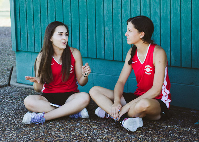 “What's Something Subtle That Instantly Gives You Bad Vibes About Someone?” (40 Answers)