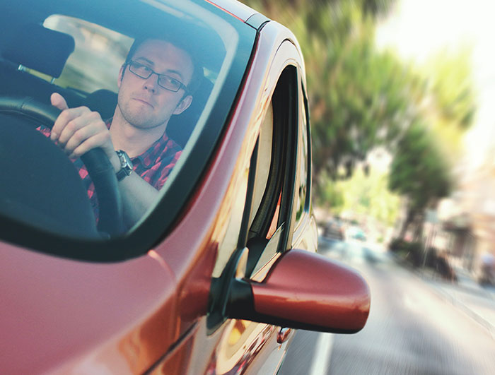 "I See Flashing Lights In My Rearview": Tailgater Learns His Lesson The Hard Way As It Leads To Police Intervention