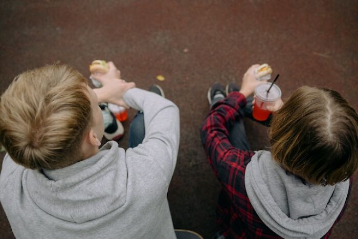 “A Little Part Inside Me Dies”: 50 Things People Judge Others For Without Even Being Sorry