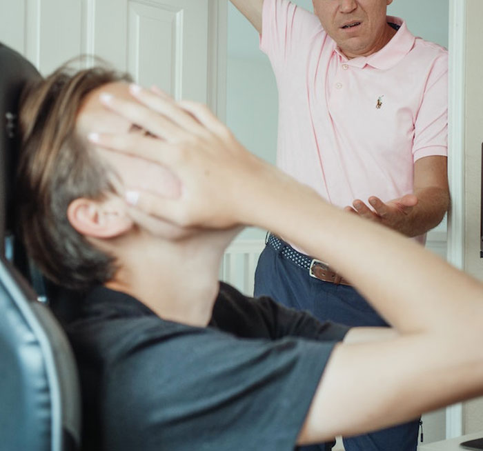 “A Little Part Inside Me Dies”: 50 Things People Judge Others For Without Even Being Sorry