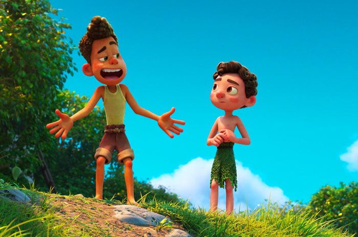 Giulia telling something to Luca