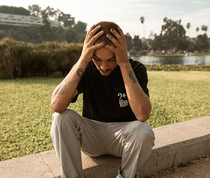 Guy Starts A New Job, So Much Wrong Goes On In The First 3 Days, He Quits Before It Gets Worse