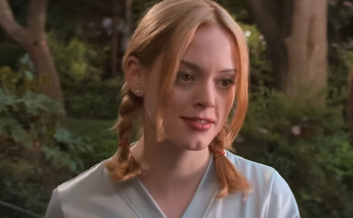 Tatum happy looking at someone 