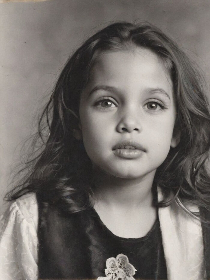 School Photos Of Celebrities Created With Ai (24 Pics)