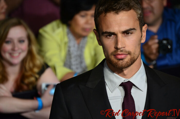 30 Times Actors Made Waves While Starting Their Careers Only To Fizzle Out Soon After