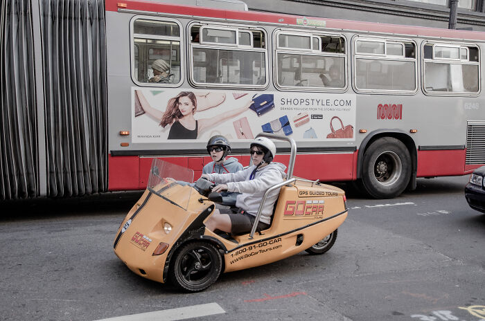 My 30 Photographs Documenting Daily Life Amidst San Francisco's Residents And Workers