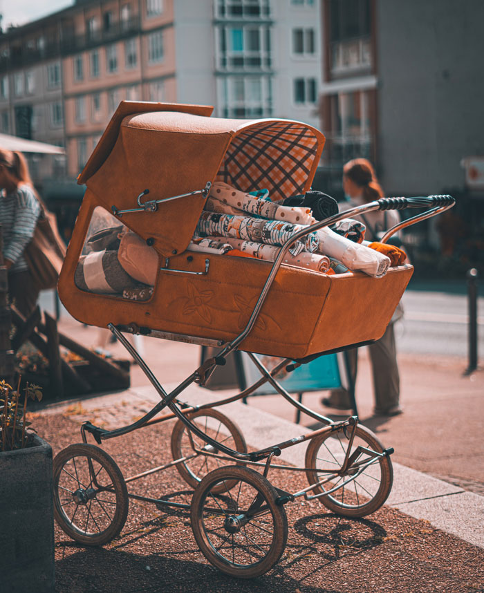 Woman Bursts Into Laughter After Cheating Ex And His Fianc&eacute;e Ask Her To Carry Their Child