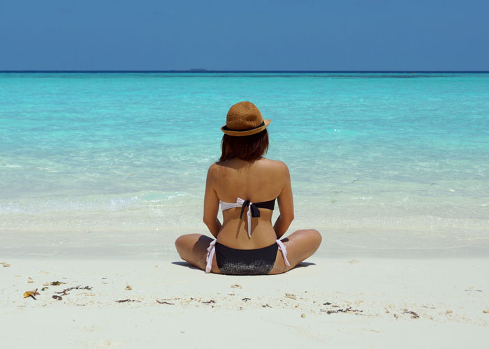 Woman Demands Sister Cover Up Her Bikini, Throws A Fit When She Refuses