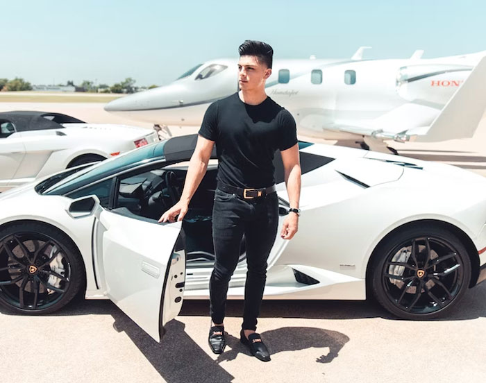 Woman Doesn't Want To Share Lottery Winnings With Husband's Friend, Gets Told To Stay Wary Woman Doesn't Want To Share Lottery Winnings With Husband's Friend, Gets Told To Stay Wary