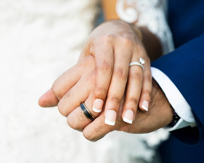 Guy Listens To His Mom’s Advice When Getting Proposal Ring, Instead Of Fiancée’s Detailed Requests Guy Listens To His Mom’s Advice When Getting Proposal Ring, Instead Of Fiancée’s Detailed Requests