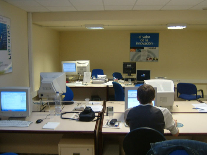 Woman Makes Boss That's Trying To Get Rid Of Her Furious By 'Not Engaging In Their Bullying Tactics' Woman Makes Boss That's Trying To Get Rid Of Her Furious By 'Not Engaging In Their Bullying Tactics'