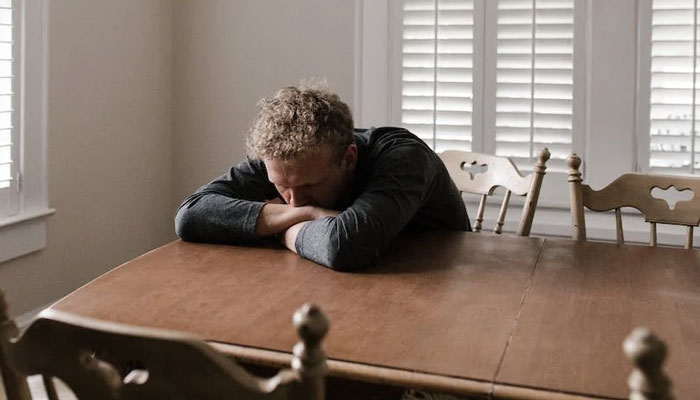 26 People Share The Biggest Financial Mistakes They've Seen Someone Make