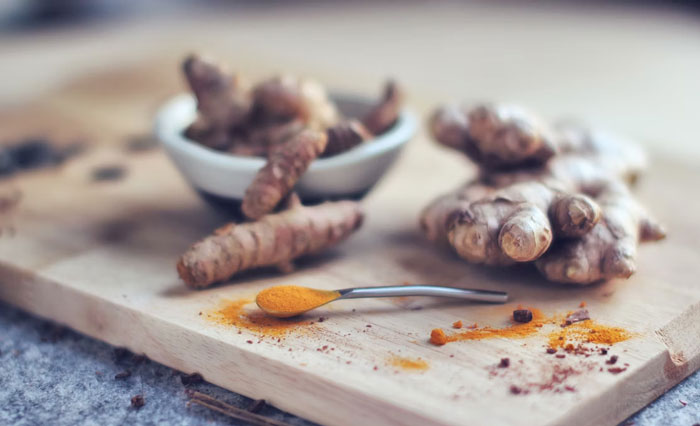 Mom Demands Stranger Share Her Candy With Her Kid, Regrets It After The Kid's Face Goes Red