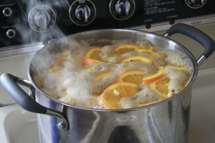 "Kylie Jenner Ramen 'Recipe'": 30 Stupid Food Trends Started On Social Media, According To Folks Online