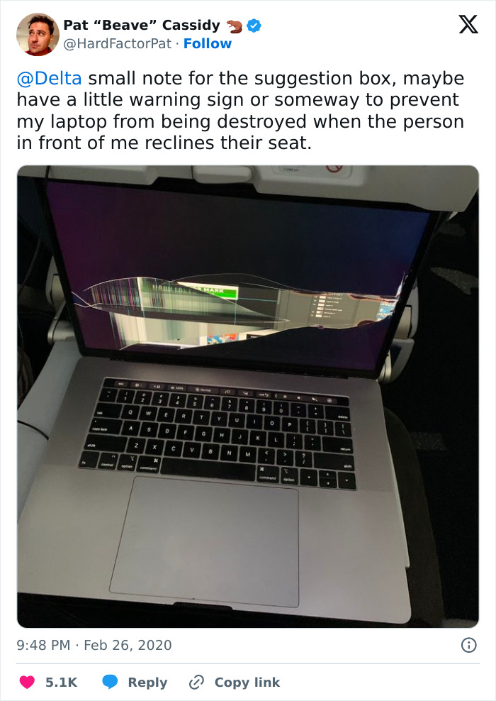 Guy Gets His Laptop Obliterated By A Passenger As He Reclines His Seat, Folks Talk Plane Etiquette