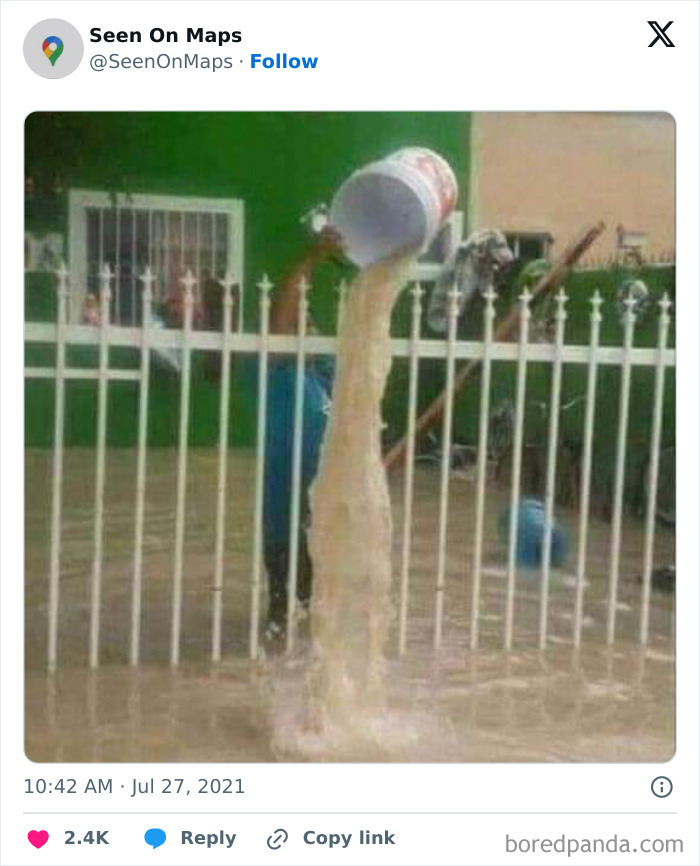 40 Of The Silliest Things That Were Ever Captured On The Streets