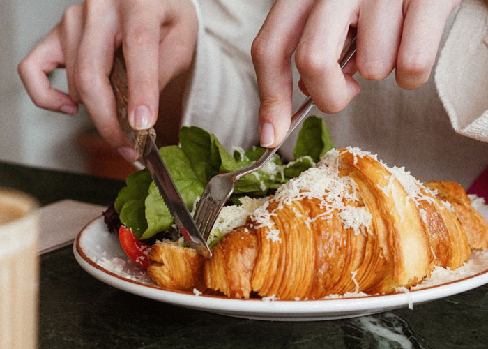 Woman Goes Viral With 50 ‘Socially Acceptable’ Things In The UK That Would Confuse Americans