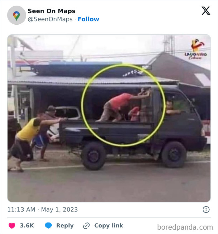 40 Of The Silliest Things That Were Ever Captured On The Streets