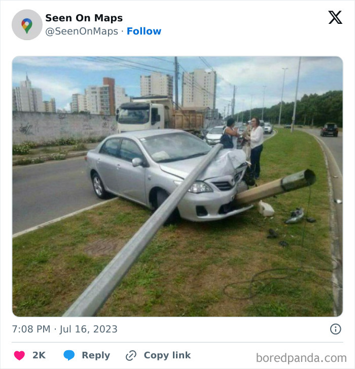 40 Of The Silliest Things That Were Ever Captured On The Streets