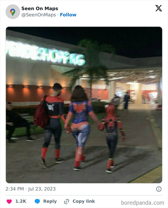 40 Of The Silliest Things That Were Ever Captured On The Streets