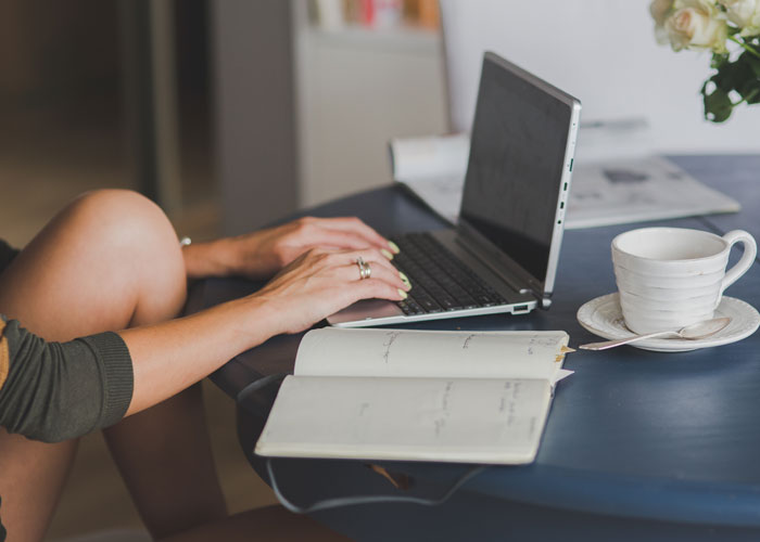 30 Rich Women Who Work From Home Share What They Do For A Living