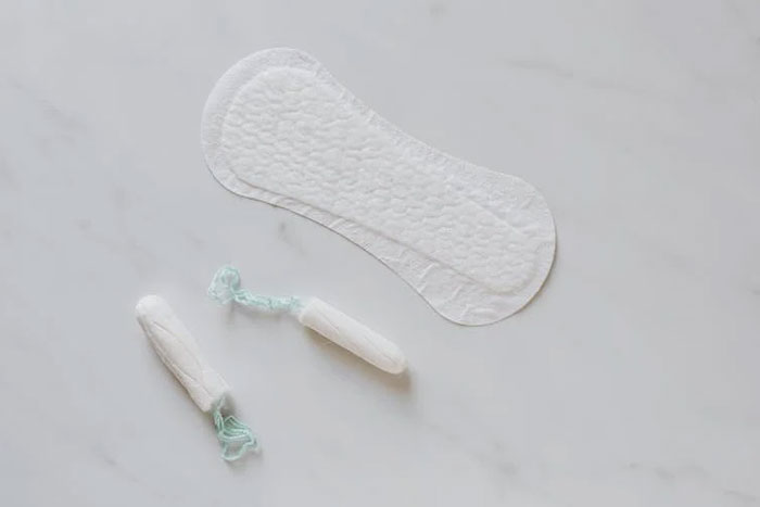 GF Finds A Perfect Way To Embarrass P.E. Teacher For Berating Her BF For His Period