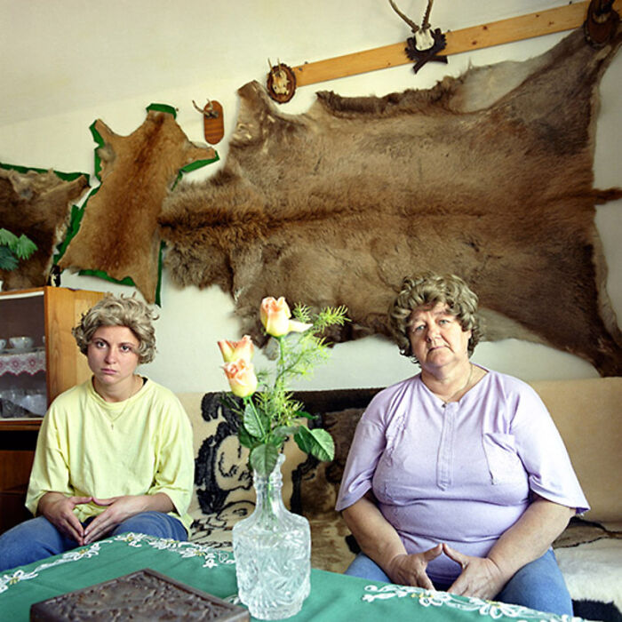 Photographer Transforms To Join Other Strangers' Family (72 New Pics)