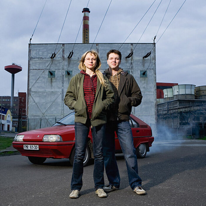 Photographer Transforms To Join Other Strangers' Family (72 New Pics)