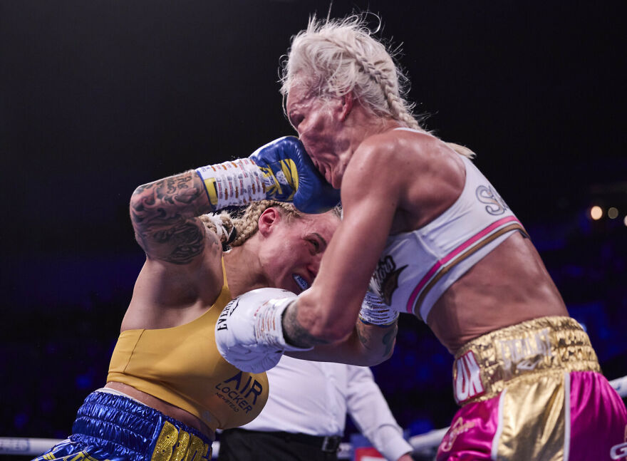 Boxing - Category Winner, Bronze: "Mark Robinson Boxing 10" By Mark Robinson