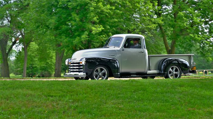 30 Signs That People Peaked In High School And Never Left That Mindset, Shared By Netizens