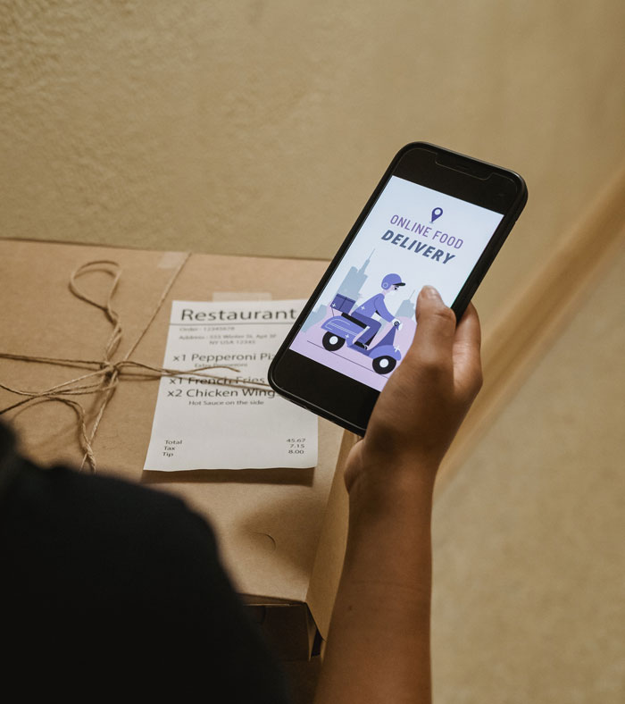 Guy Has Enough Of Neighbors Stealing His Wi-Fi And Ordering Pizza To His Address, Gets Petty Revenge