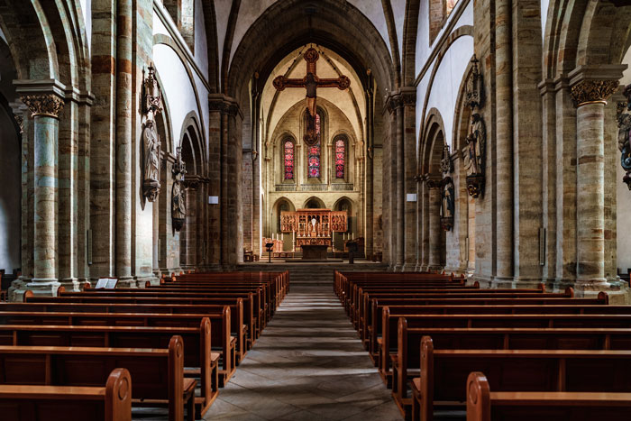 &ldquo;[Am I The Jerk] For Convincing My Girlfriend Not To Wear A White Dress On Our Wedding Day?&rdquo;