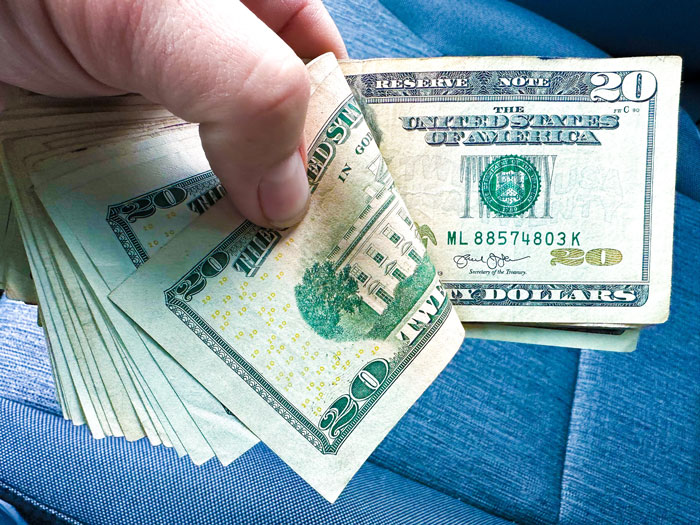 Woman Happens To Be In The Right Place At The Right Times When She Sees Her &ldquo;Unfixable&rdquo; Car In Town