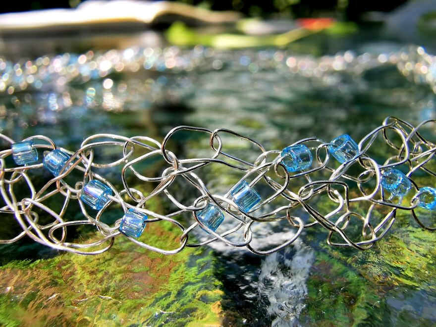 I Crocheted With Wire Instead Of Yarn To Make This Elven Leaf Necklace (5 Pics)