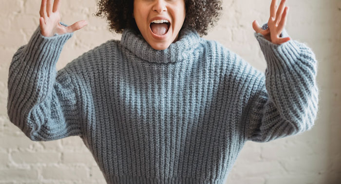 Woman Wonders If She&rsquo;s A Jerk For Using Her Hearing Aids To Make An Annoying Classmate Look Stupid