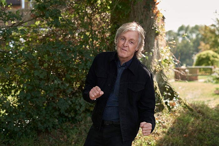 Vice President Kamala Harris Makes People React After Attending Beyoncé Show In A Gold Shirt Vice President Kamala Harris Makes People React After Attending Beyoncé Show In A Gold Shirt