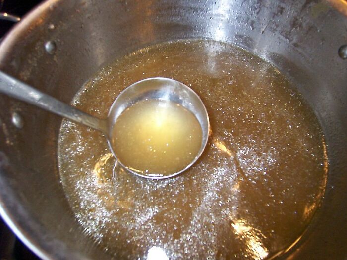 “What’s Something In [A Person’s] Kitchen That Immediately Tells You They’re A Good Cook?”