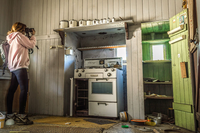 30 Stories Of Why People Got Kicked Out Of Their Jobs