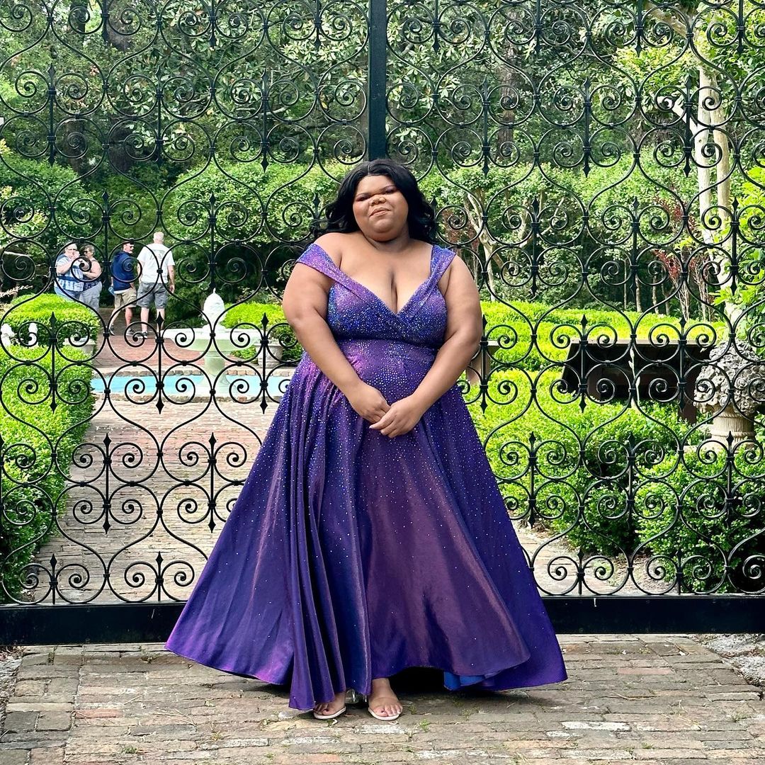 Plus-Size Boutique Owner Gifts Teen A Perfect Prom Dress After She Drove 6 Hours To Get It