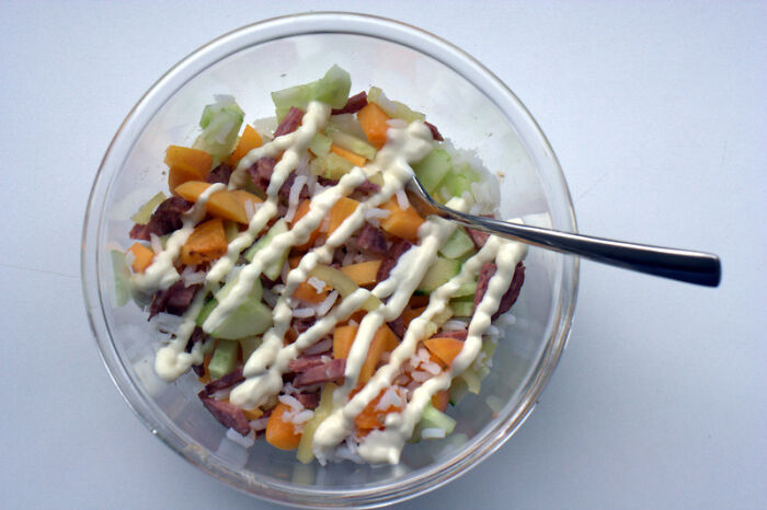 "Kylie Jenner Ramen 'Recipe'": 30 Stupid Food Trends Started On Social Media, According To Folks Online