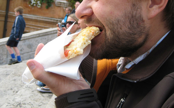 Guy Has Enough Of Neighbors Stealing His Wi-Fi And Ordering Pizza To His Address, Gets Petty Revenge