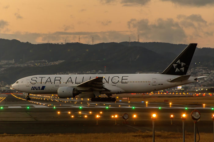 Plane Passenger Is Shut Down By Woman Who Wouldn’t Switch Seats With Him On An 11-Hour Flight Plane Passenger Is Shut Down By Woman Who Wouldn’t Switch Seats With Him On An 11-Hour Flight