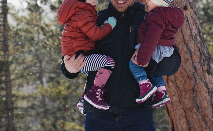 Guy Dumps 5 Kids And Their Mom To Focus On Himself After Finding Out They Were Hiding Her Affairs