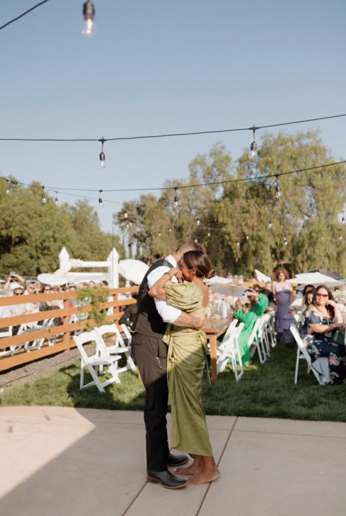 Bride Gives Parents The First Dance They Didn&rsquo;t Have